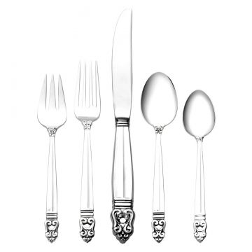 International Royal Danish 5 Piece Place Setting with Dessert Spoon Sterling Silver image