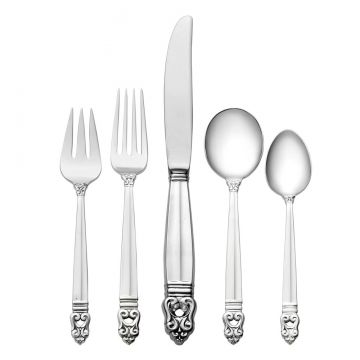 International Royal Danish 5 Piece Place Setting with Cream Soup Spoon Sterling Silver image