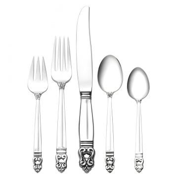 International Royal Danish 5 Piece Dinner Setting with Dessert Spoon Sterling Silver image